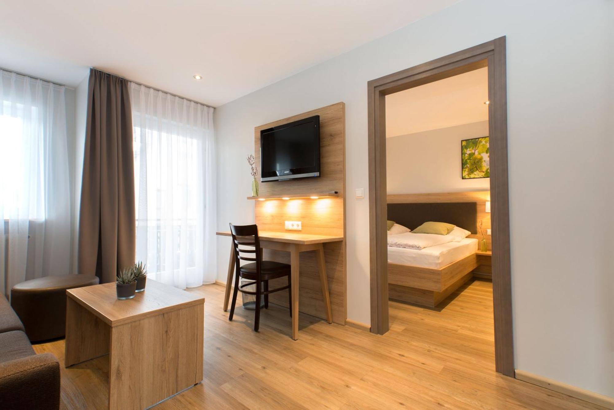 Appartements 'In Vino Veritas' Haslach im Kinzigtal Exteriör bild